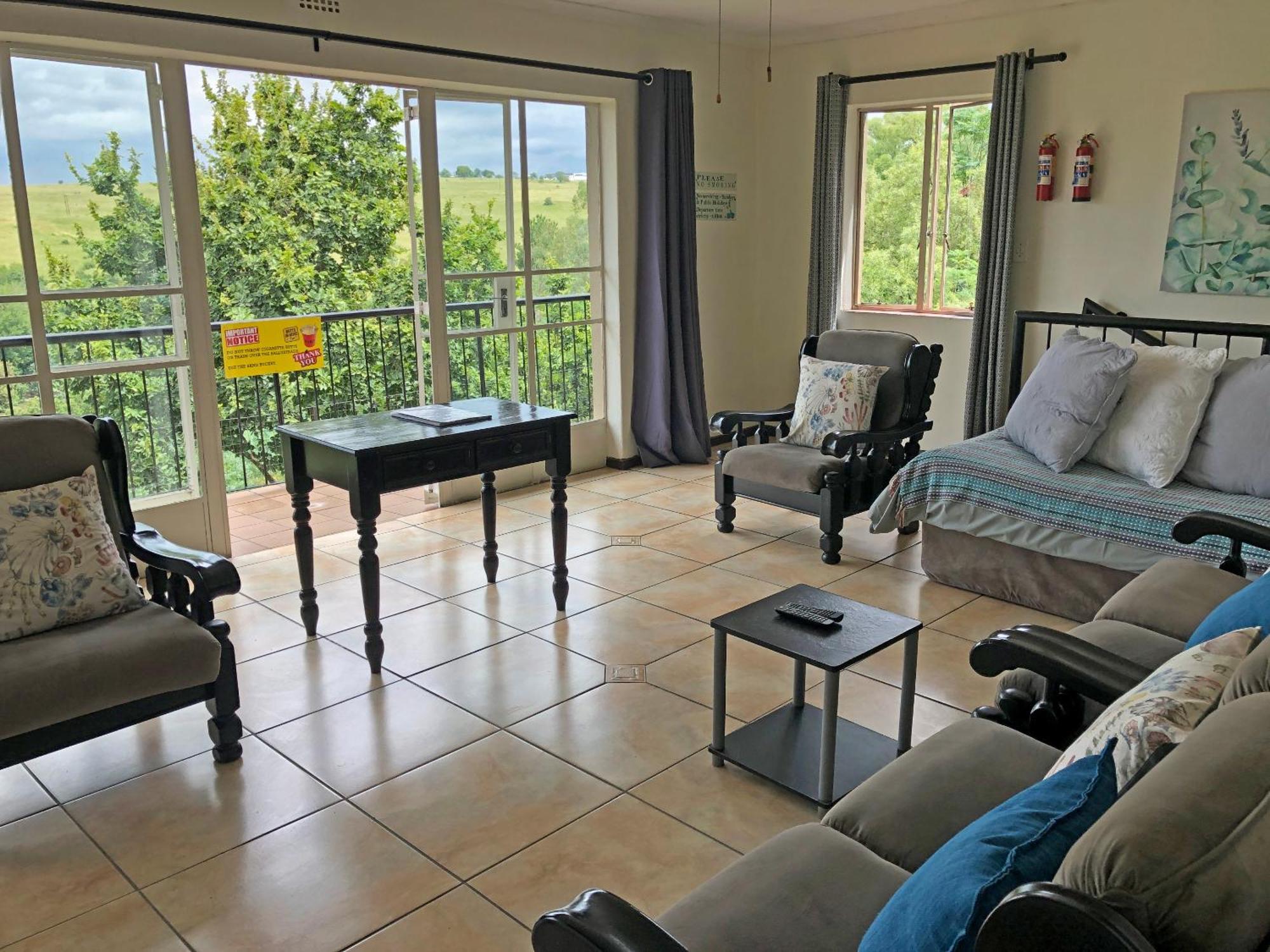 Hills And Dales Accommodation 拉塞利亚 外观 照片