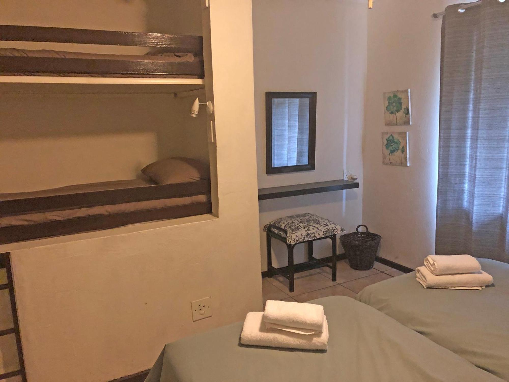 Hills And Dales Accommodation 拉塞利亚 外观 照片