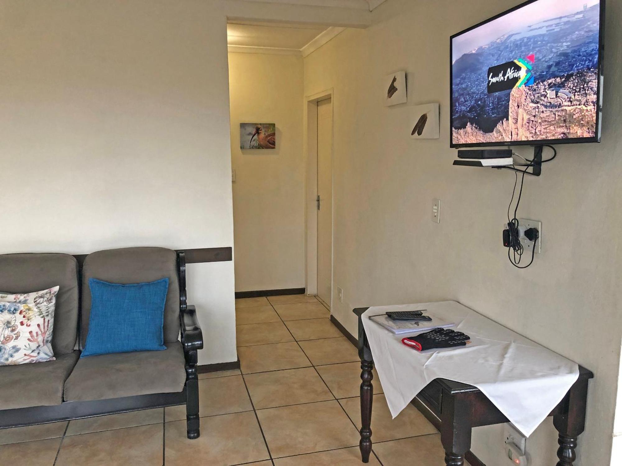 Hills And Dales Accommodation 拉塞利亚 外观 照片