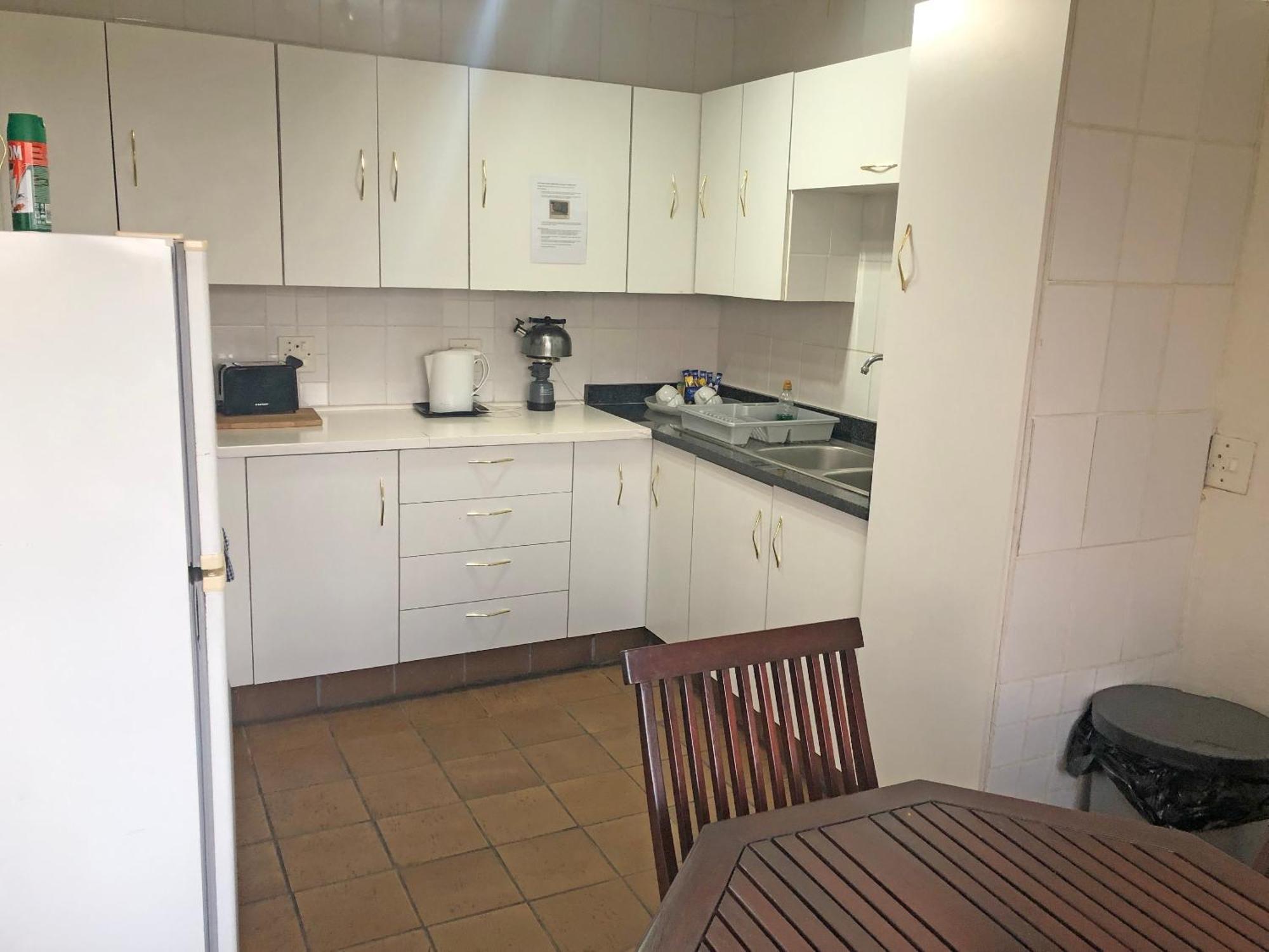 Hills And Dales Accommodation 拉塞利亚 外观 照片